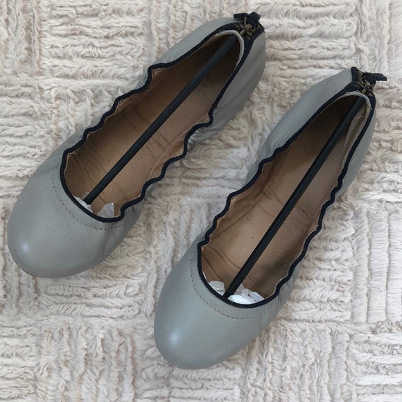 scrunch ballet flats